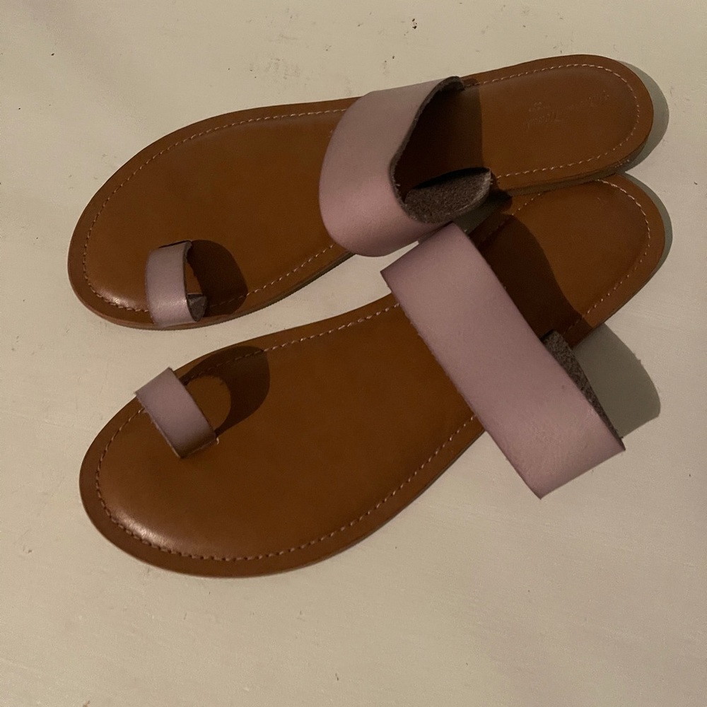 Size 9 Sandals - Picture 4 of 4